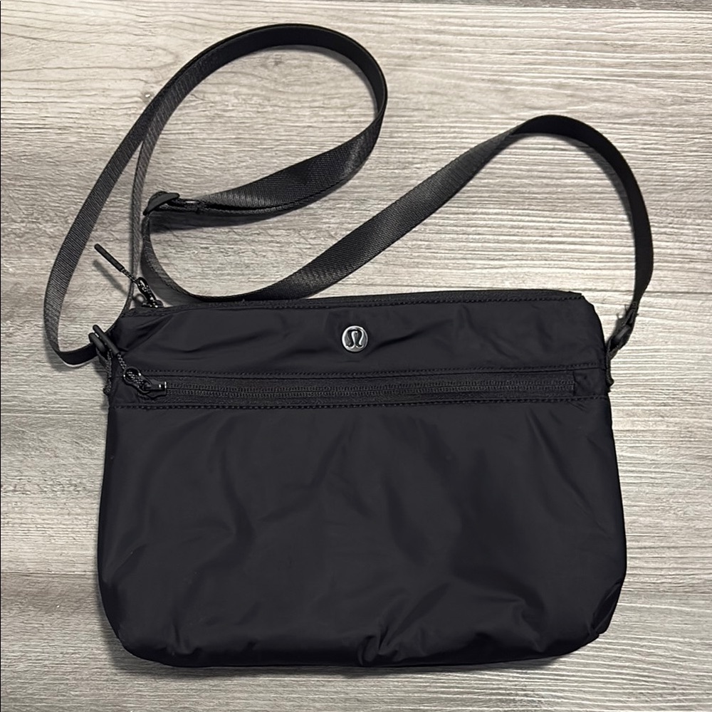 lululemon athletica Charcoal Messenger Bag